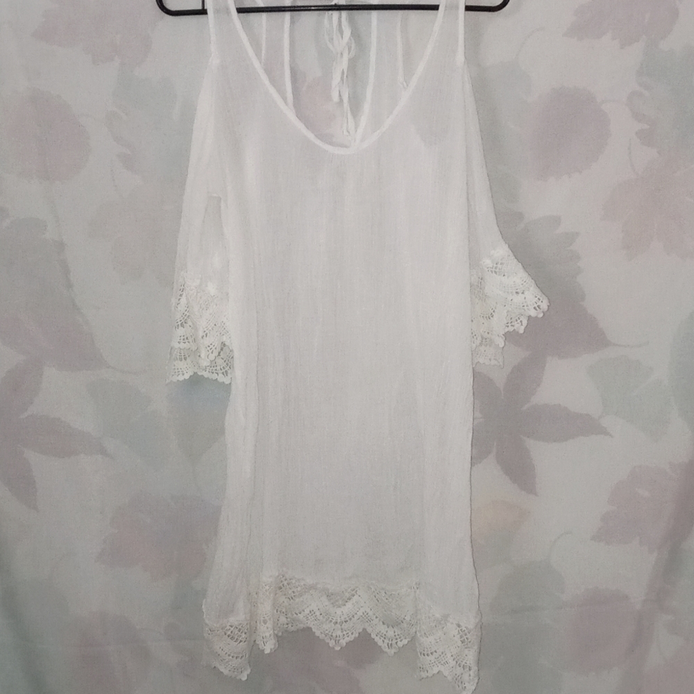Venus size XL Color white